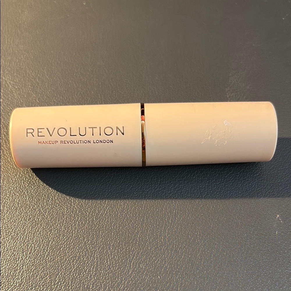 Revolution Fast Base Foundation Stick F3 NEW